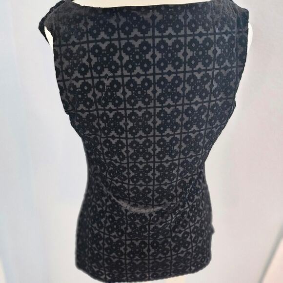 Laundry by Shelli Segal Black Burnout Velvet Cowl Neck Tank Top Women’s Small - Picture 7 of 10